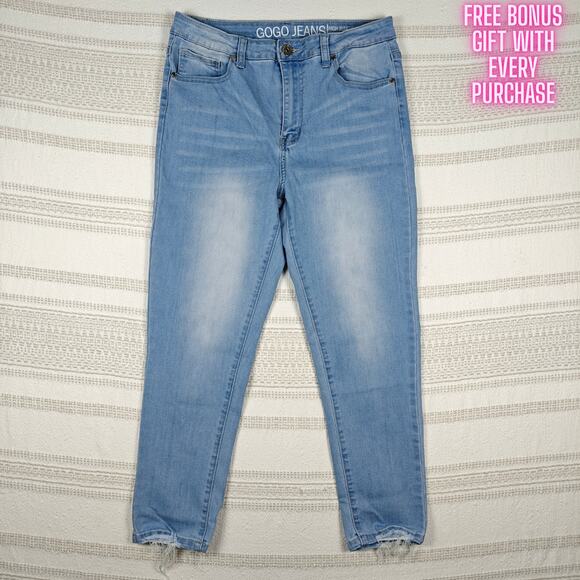 GoGo Jeans Light Wash High Rise Ankle Jeans Size 13/31 NEW - Picture 1 of 8